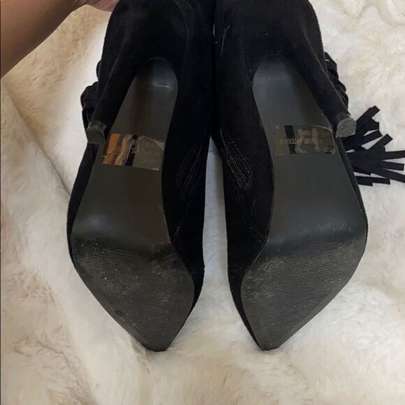 QUPID Stiletto suede booties - Picture 4 of 5